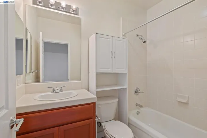 3290 Maguire Way 412, Dublin, California 94568