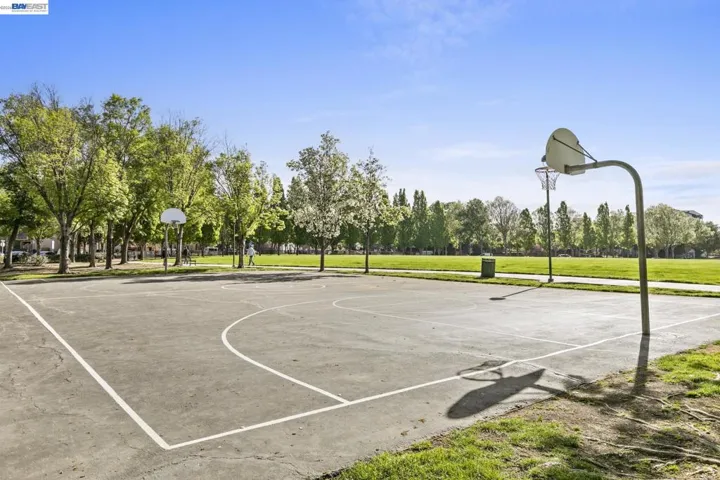 3290 Maguire Way 412, Dublin, California 94568