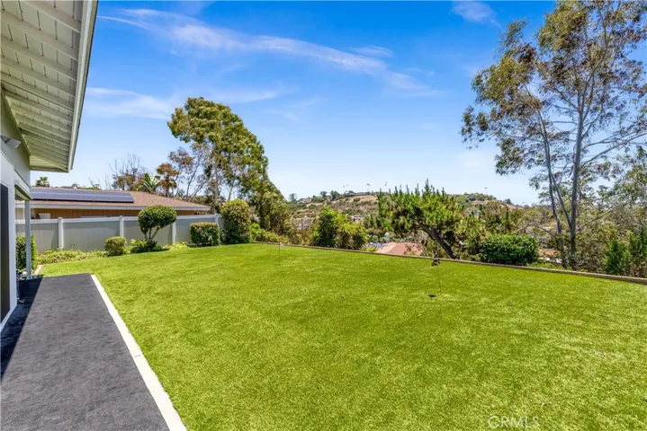Panoramic hillside views.