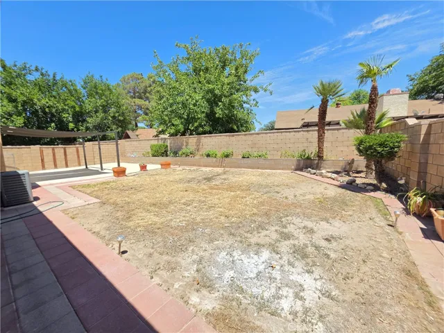 44034 4th E, Lancaster, California 93535