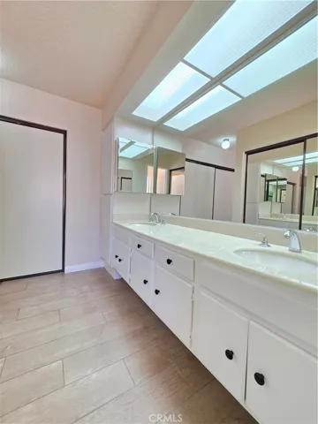 44034 4th E, Lancaster, California 93535