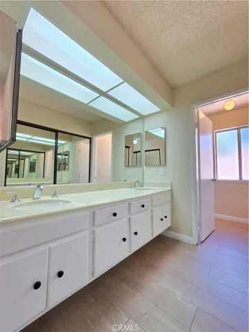 44034 4th E, Lancaster, California 93535