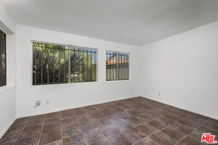 1817 S Genesee Avenue, Los Angeles, California 90019