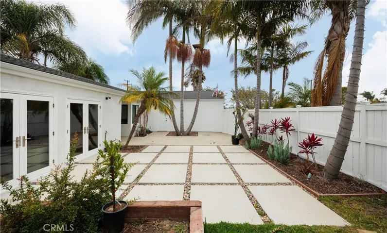 1582 Ponderosa Street, Costa Mesa, California 92626