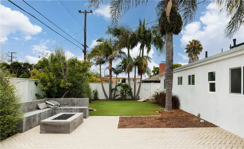 1582 Ponderosa Street, Costa Mesa, California 92626