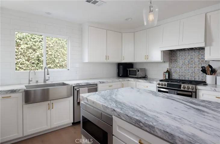 1582 Ponderosa Street, Costa Mesa, California 92626