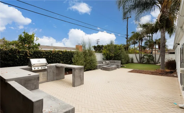 1582 Ponderosa Street, Costa Mesa, California 92626