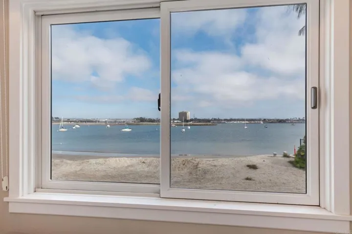2812 Bayside Walk, San Diego, California 92109
