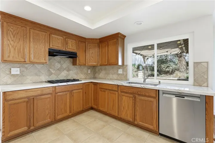 2888 Shirley Drive, Newbury Park, California 91320