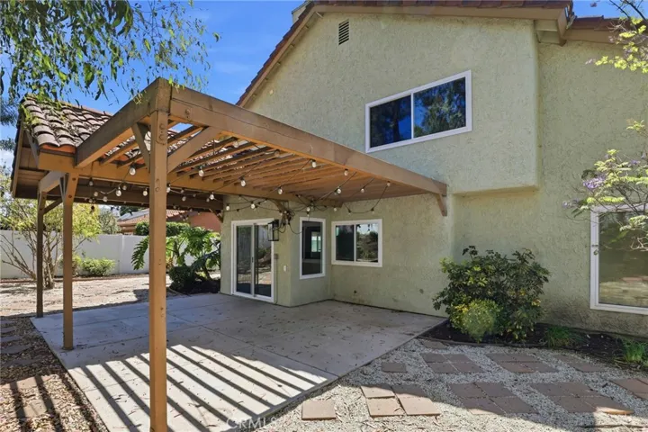 2888 Shirley Drive, Newbury Park, California 91320
