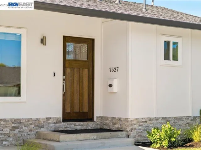 7527 Frederiksen Ln, Dublin, California 94568