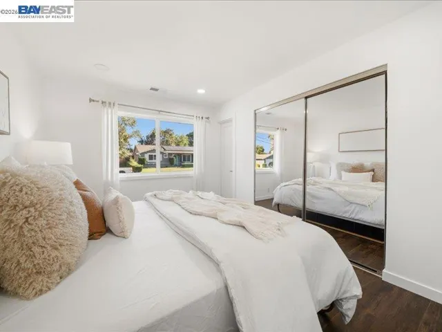 7527 Frederiksen Ln, Dublin, California 94568