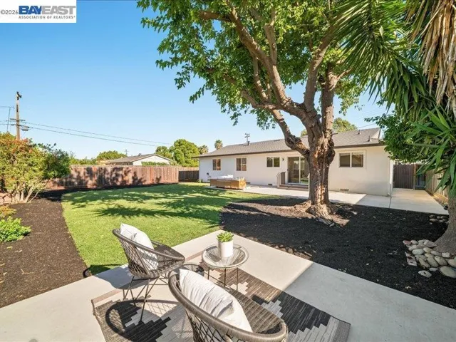 7527 Frederiksen Ln, Dublin, California 94568