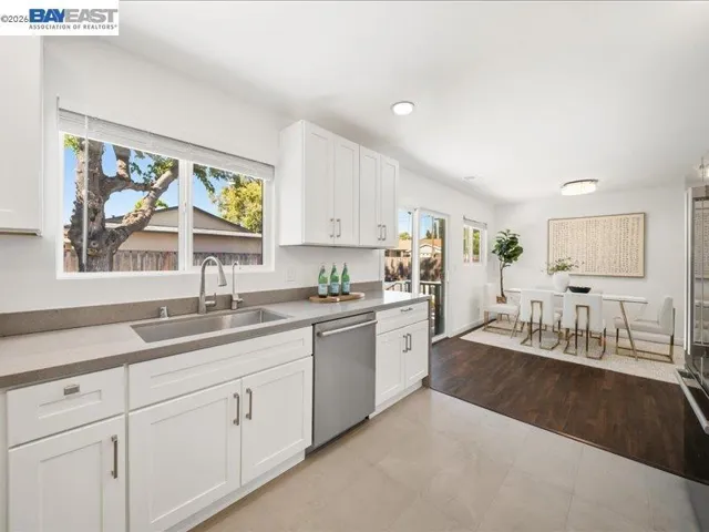 7527 Frederiksen Ln, Dublin, California 94568