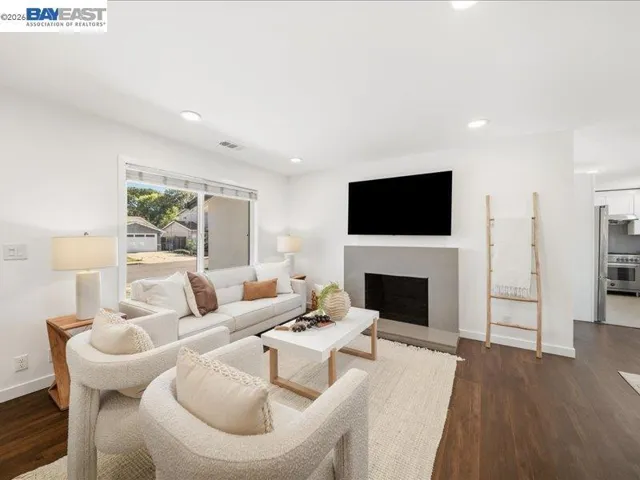 7527 Frederiksen Ln, Dublin, California 94568