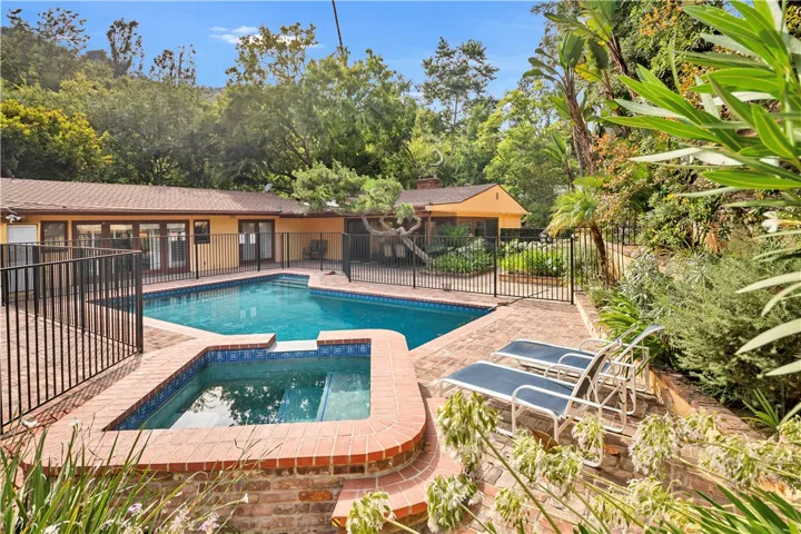 2500 Benedict Canyon, Beverly Hills, California 90210