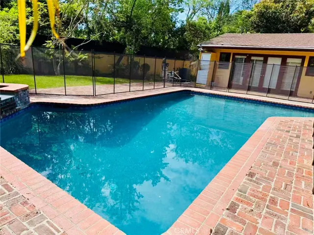 2500 Benedict Canyon, Beverly Hills, California 90210