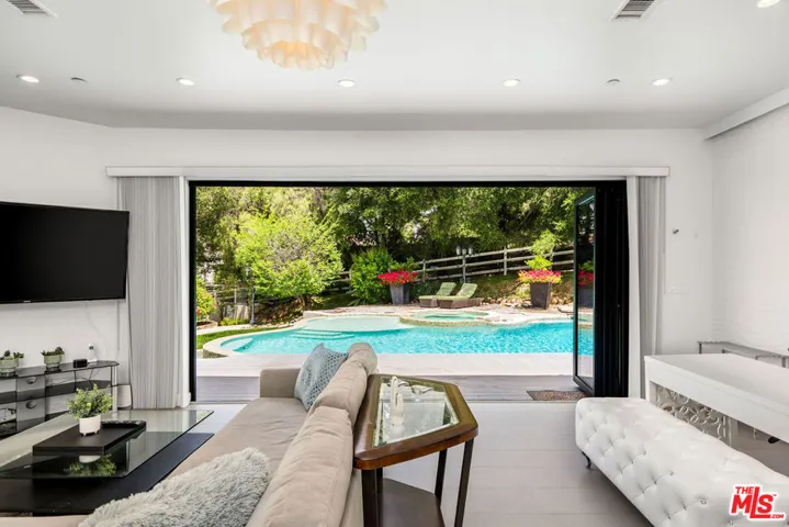 204 Bell Canyon Road, Bell Canyon, California 91307