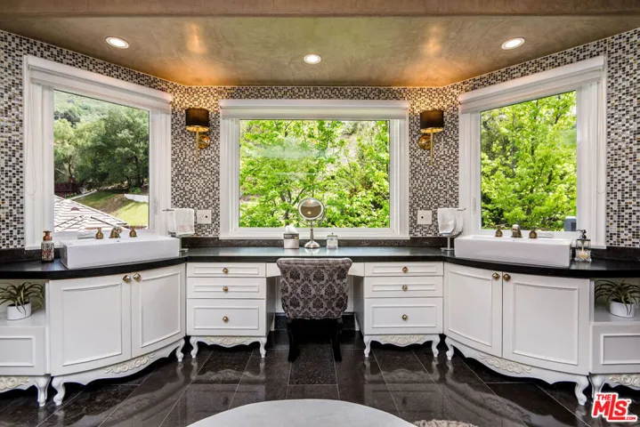 204 Bell Canyon Road, Bell Canyon, California 91307