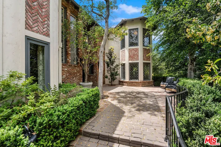 204 Bell Canyon Road, Bell Canyon, California 91307