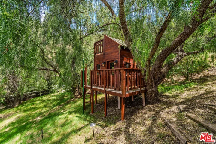 204 Bell Canyon Road, Bell Canyon, California 91307