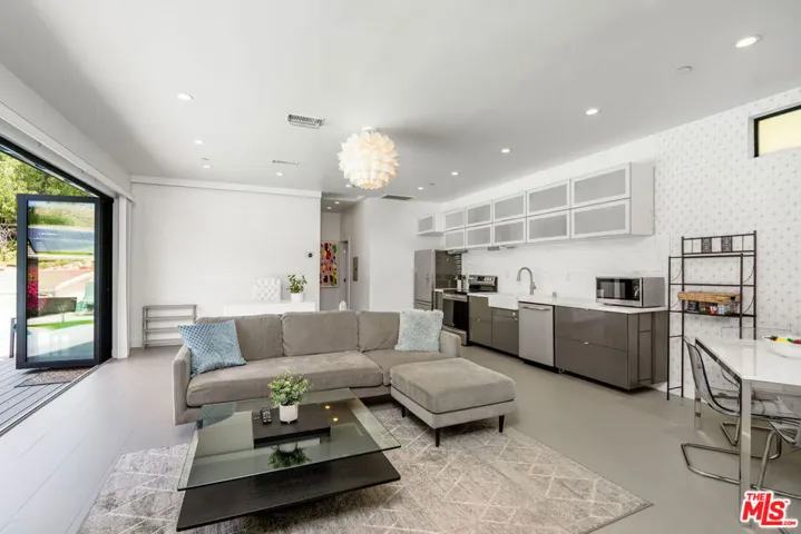 204 Bell Canyon Road, Bell Canyon, California 91307