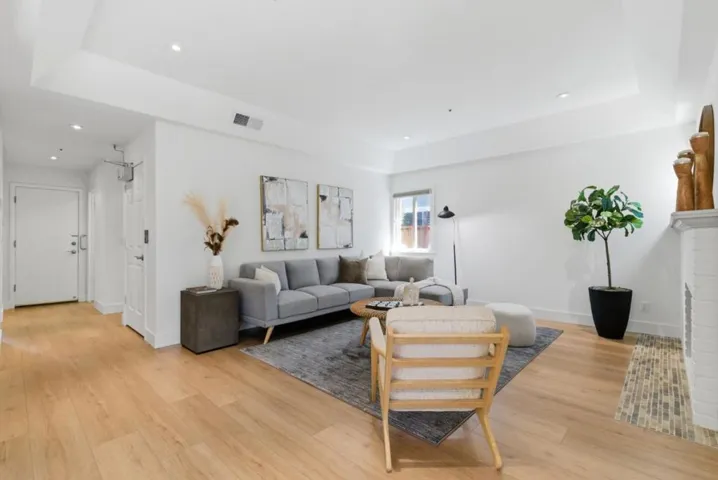 608 Anacapa Lane, Foster City, California 94404