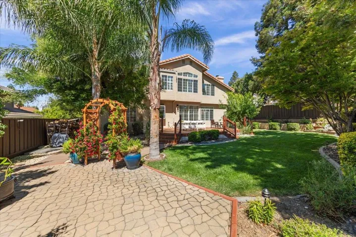 467 Knottingham Circle, Livermore, California 94551