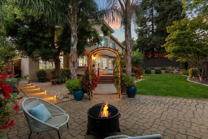 467 Knottingham Circle, Livermore, California 94551