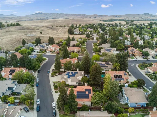 467 Knottingham Circle, Livermore, California 94551