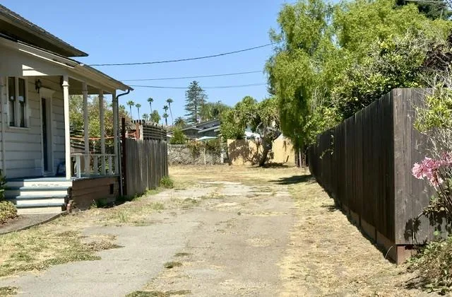131 Trevethan, Santa Cruz, California 95062