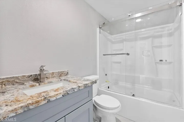 17573 Hudson Drive, Victorville, California 92395