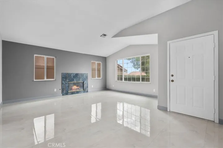 17573 Hudson Drive, Victorville, California 92395