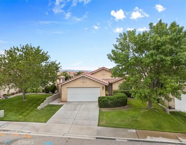 17573 Hudson Drive, Victorville, California 92395