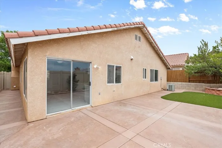 17573 Hudson Drive, Victorville, California 92395