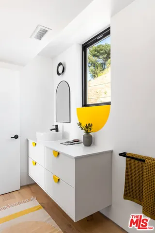 3607 Kinney Street, Los Angeles, California 90065