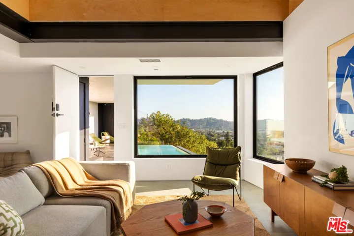 3607 Kinney Street, Los Angeles, California 90065