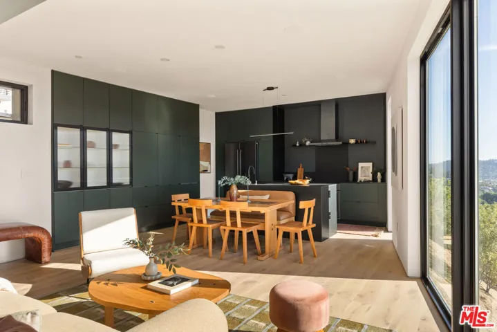 3607 Kinney Street, Los Angeles, California 90065