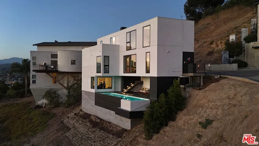 3607 Kinney Street, Los Angeles, California 90065