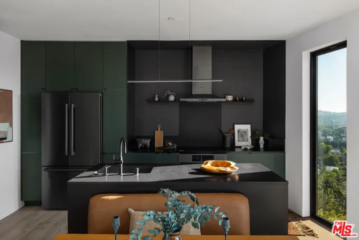 3607 Kinney Street, Los Angeles, California 90065