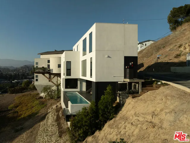 3607 Kinney Street, Los Angeles, California 90065