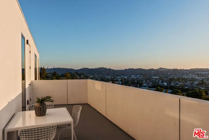 3607 Kinney Street, Los Angeles, California 90065