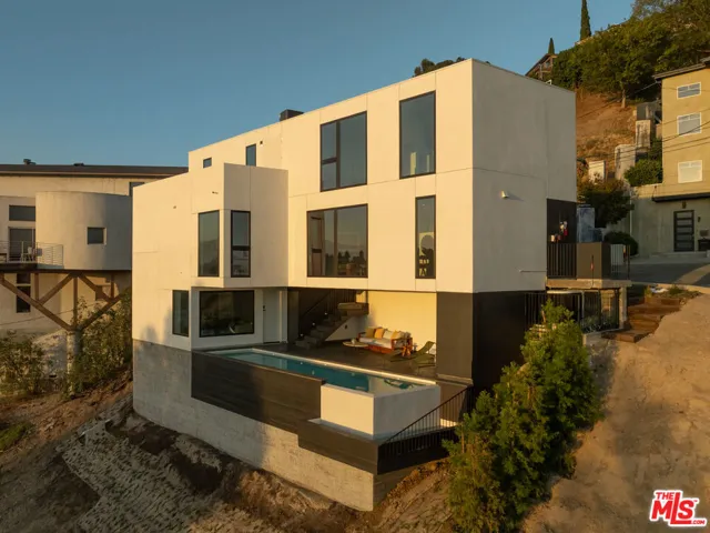 3607 Kinney Street, Los Angeles, California 90065