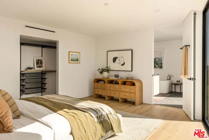 3607 Kinney Street, Los Angeles, California 90065
