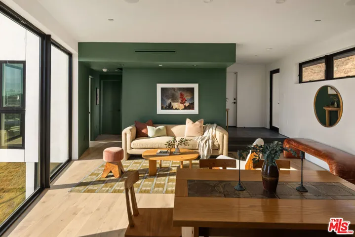 3607 Kinney Street, Los Angeles, California 90065