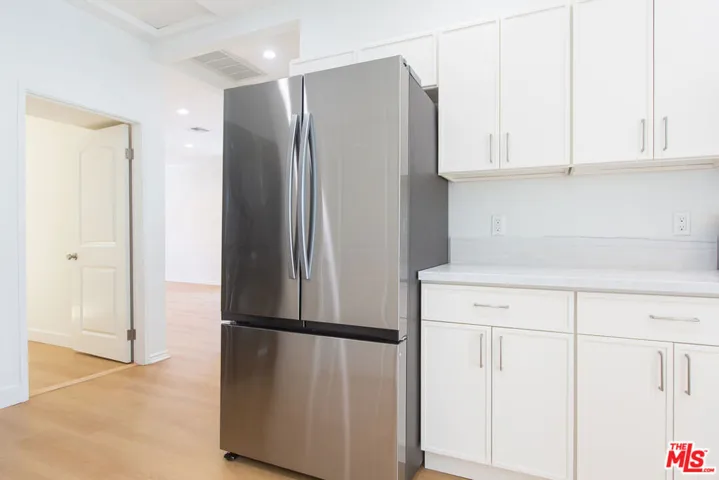 1443 N Mariposa Avenue, Los Angeles, California 90027