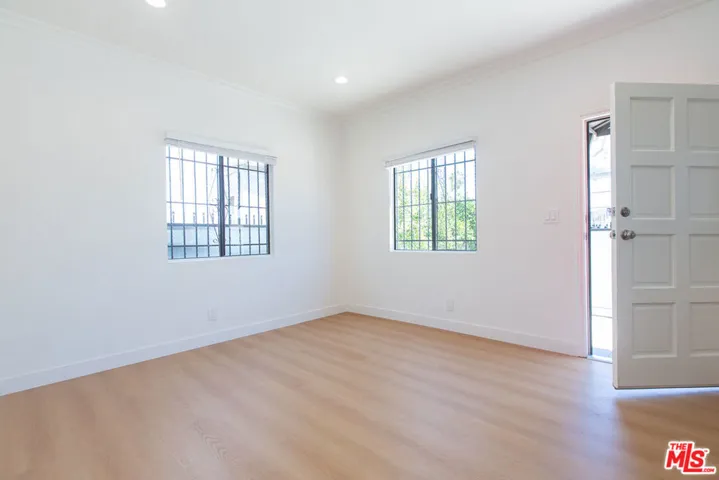 1443 N Mariposa Avenue, Los Angeles, California 90027
