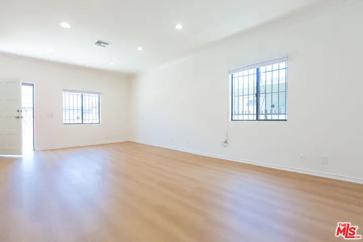1443 N Mariposa Avenue, Los Angeles, California 90027