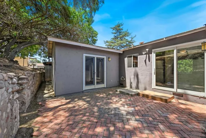2015 Noble St., Lemon Grove, California 91945