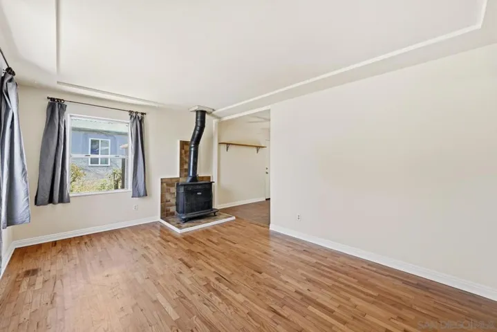 2015 Noble St., Lemon Grove, California 91945